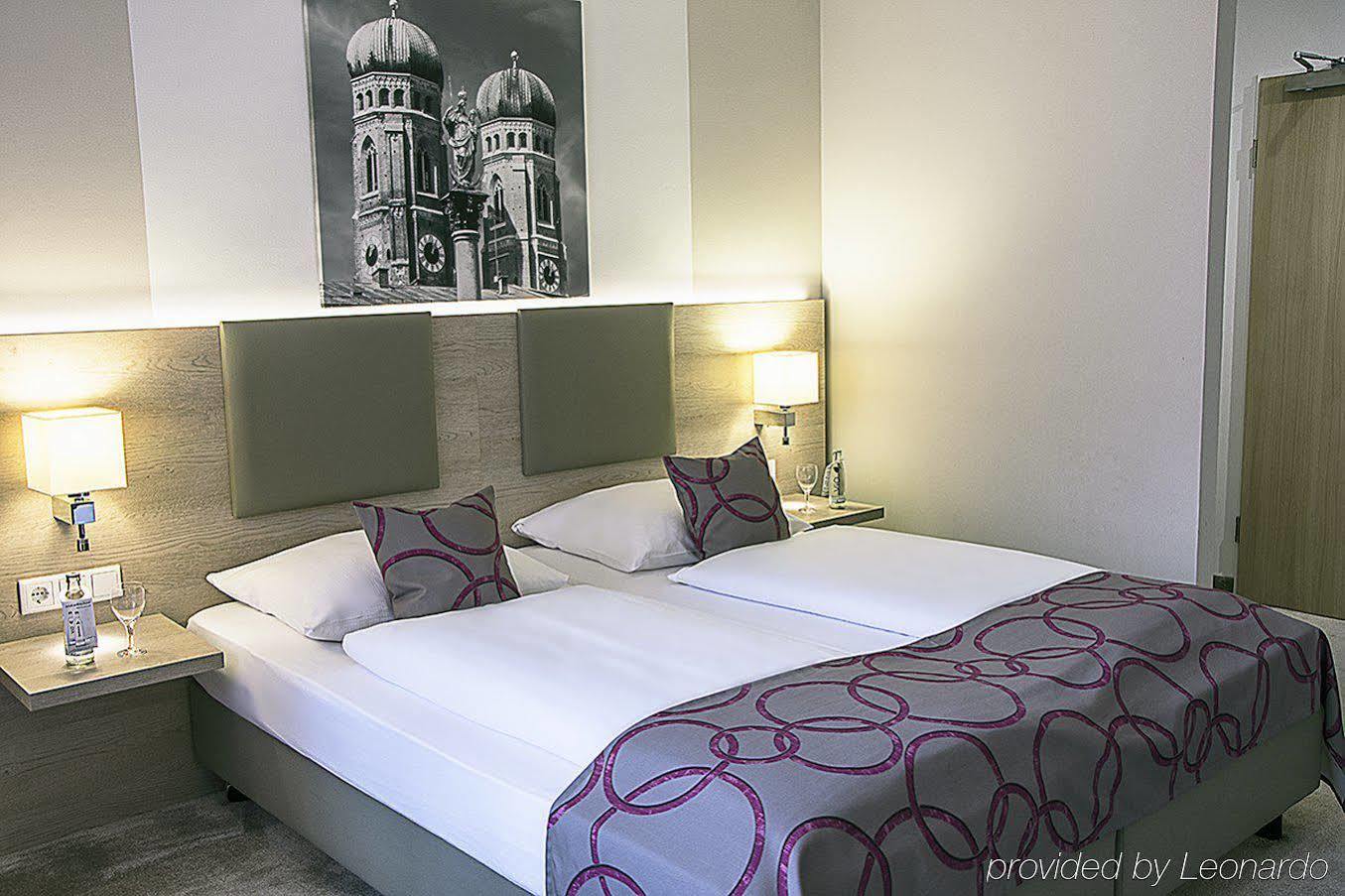 Hotel Ghotel Hotel&living München-city 3*